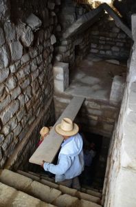 Αρχαιοελληνικοί Τάφοι στην Oaxaca του Μεξικό (video)